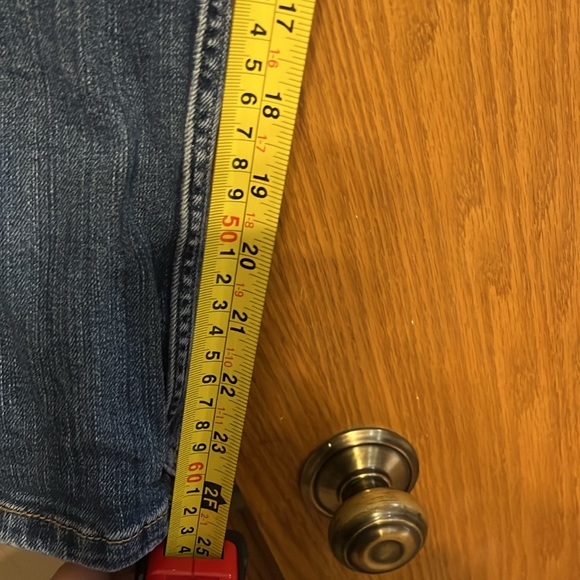 Women’s Banana Republic straight jeans.   Size 32. - Picture 5 of 8